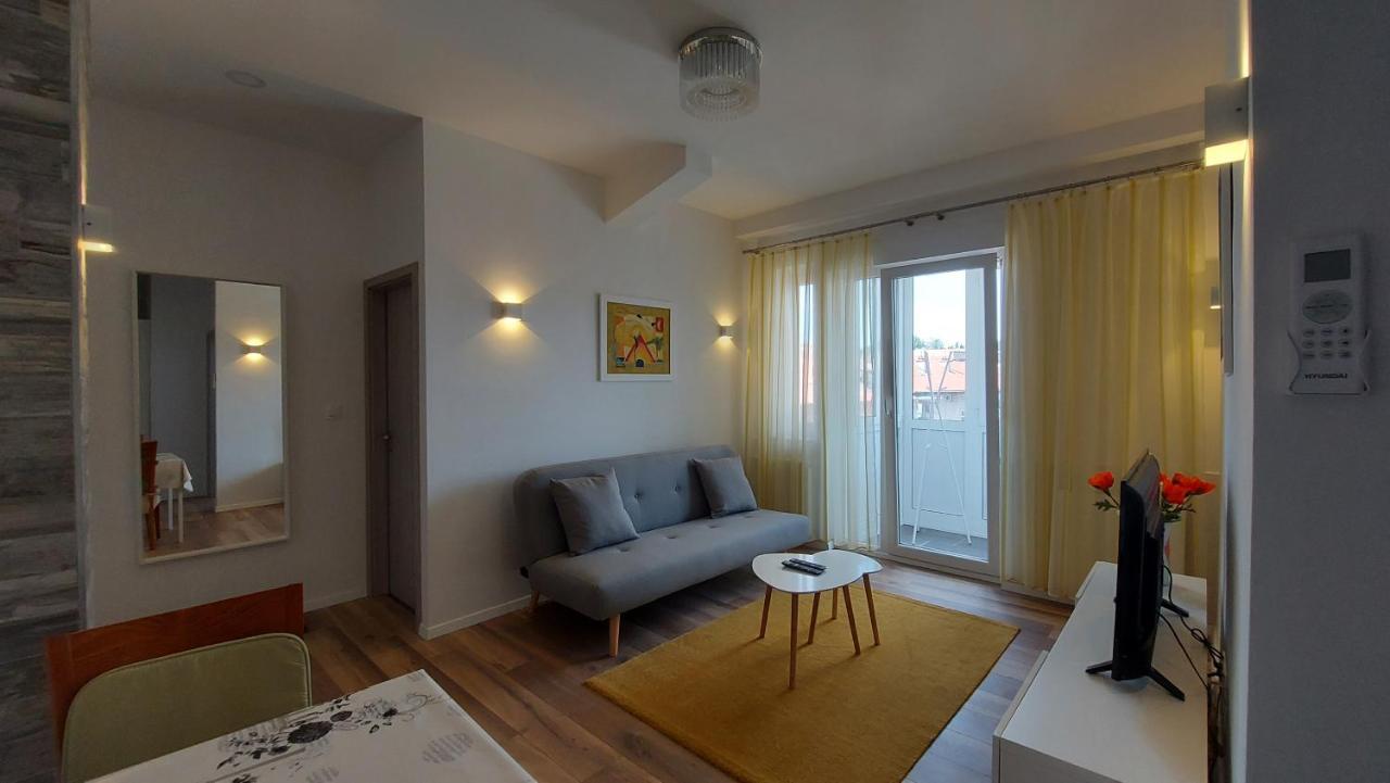 Apartments Square Zagabria Esterno foto